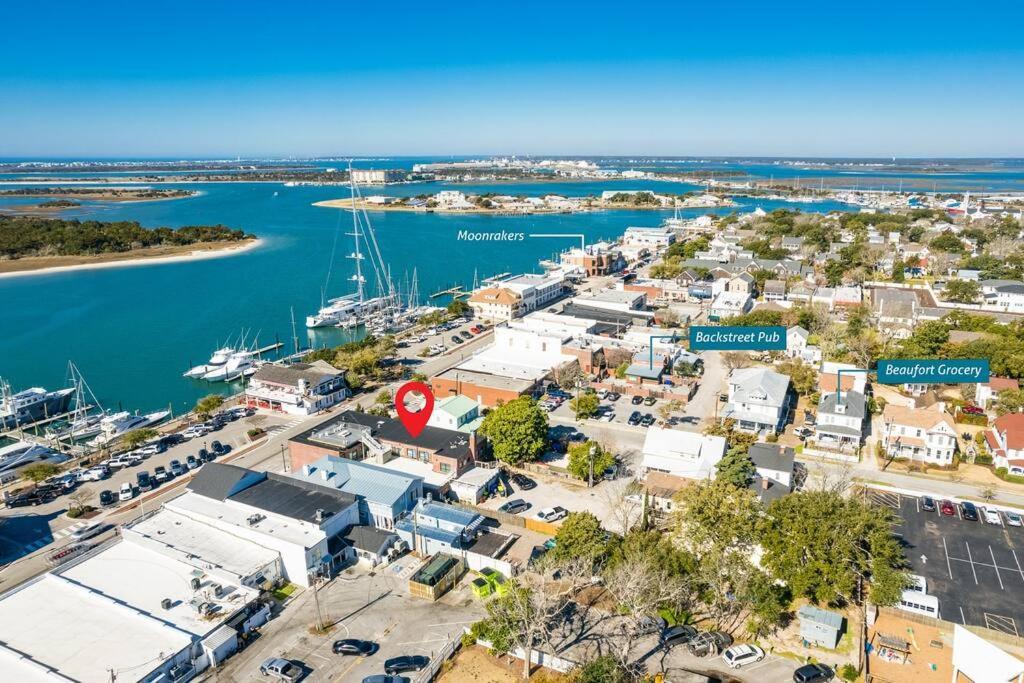 Why Knot Getaway...Rooftop With Waterview! Unit D Beaufort Eksteriør bilde